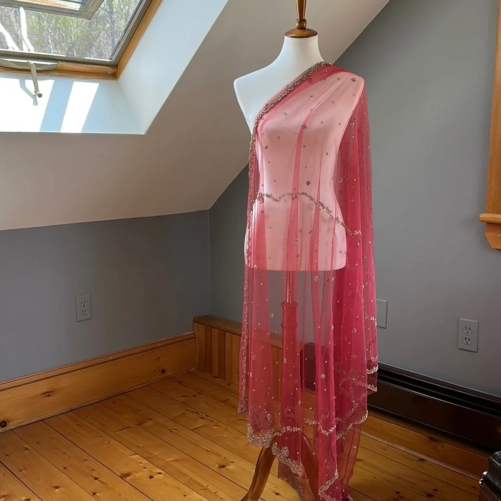 Golden Zardozi Pink Net Wrap - Picture 3 of 12